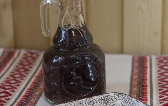 52. ķirsu uzlejums (2)